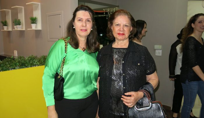 Claudia e Cleusa Queiroz  - Decorativa