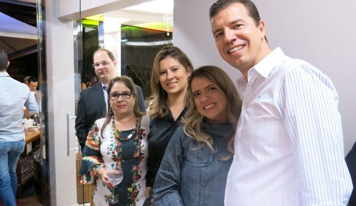 Francisco - Riolax, Rosane Catozato - NR Iluminação, Maíra Coutinho, Ana Claudia Rossi e Henrique Queiroz - Sierra Perfil Casa 