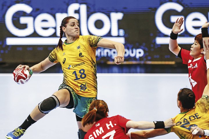 Outra expectativa de medalha de ouro é no handebol feminino, já que nossa equipe conta com Duda Amorim, melhor jogadora do mundo em 2014 