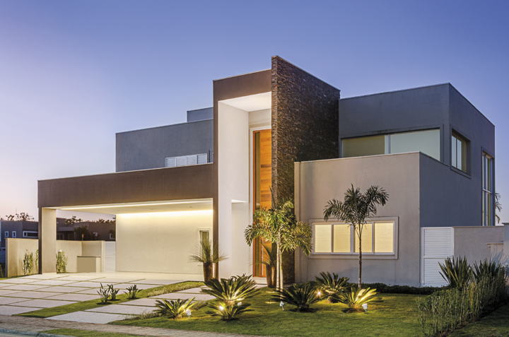 Esta residência tem como premissa acomodar a família com conforto - Revista InterArq | Arquitetura, Decoração, Design, Paisagismo e Lifestyle