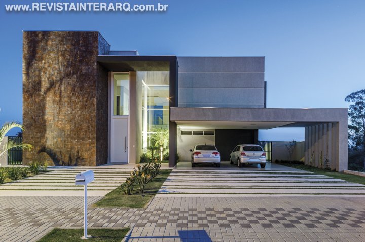 Esta arquitetura surpreende com volumes e poucas barreiras visuais - Revista InterArq | Arquitetura, Decoração, Design, Paisagismo e Lifestyle