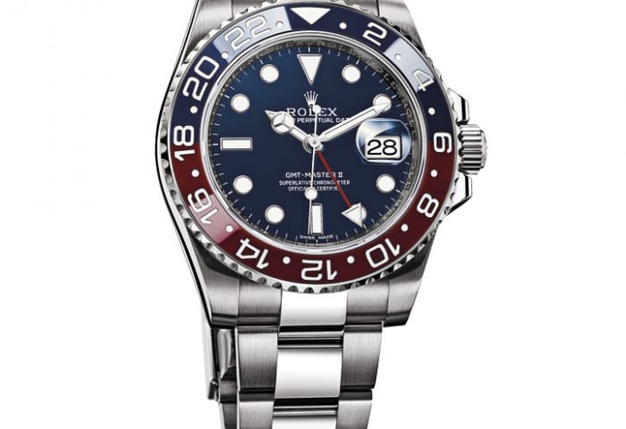 Relógio Rolex Oyster Perpetual GMT-Master II, projetado para exibir a hora de dois fusos horários simultaneamente. Você encontra a marca na Costantini.