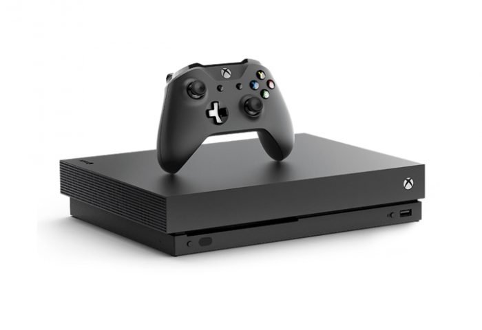O Xbox One X possui chip processador de 2,3 GHz, com 12 GB de memória GDDR5 e resolução de 4K.