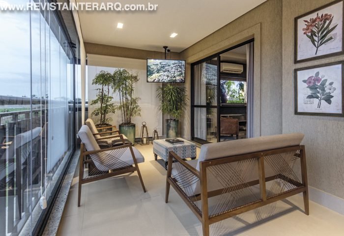 Este apartamento recebeu ambientes integrados para receber familiares e amigos - Revista InterArq | Arquitetura, Decoração, Design, Paisagismo e Lifestyle