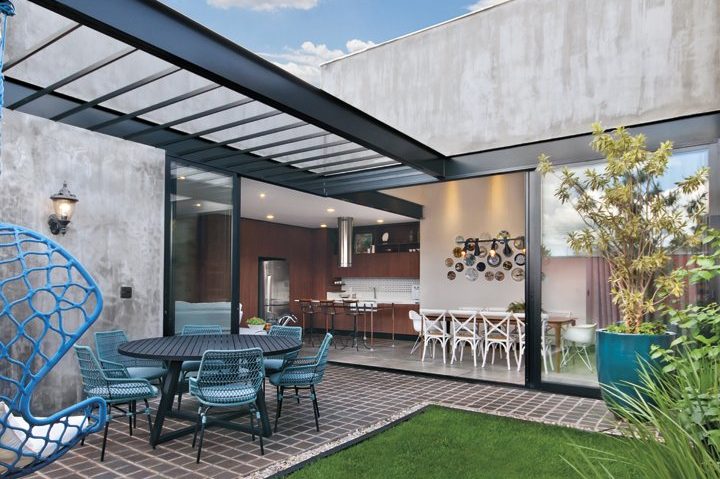 Karina Winter projetou sua própria casa com ambientes integrados - Revista InterArq | Arquitetura, Decoração, Design, Paisagismo e Lifestyle