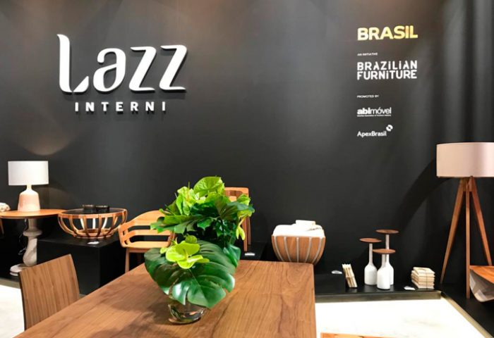 O Projeto Brazilian Furniture, realizado pela  Abimóvel e Apex-Brasil, trouxe o design das  empresas brasileiras para o salão. Na foto lançamento da Lazz Interni