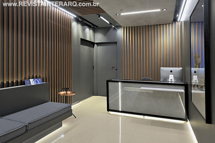 Este escritório foi pensado para refletir um atendimento singular - Revista InterArq | Arquitetura, Decoração, Design, Paisagismo e Lifestyle