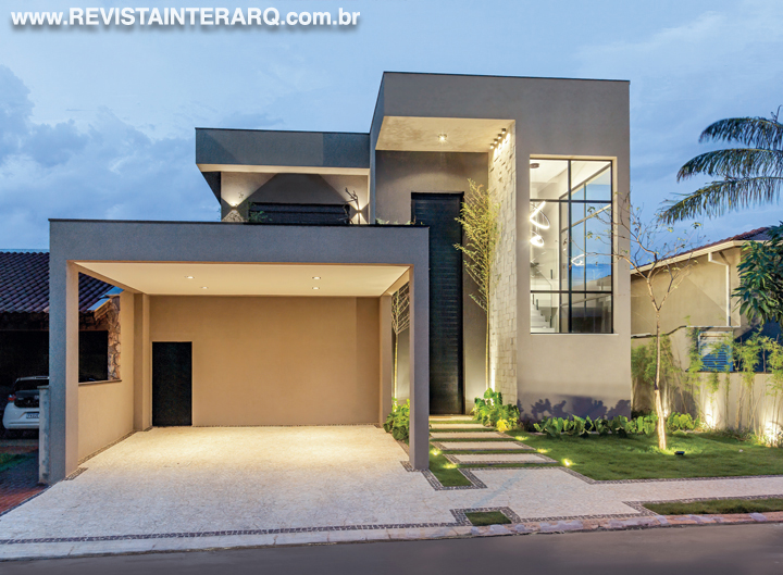 Uma casa ampla e integrada para favorecer os momentos íntimos - Revista InterArq | Arquitetura, Decoração, Design, Paisagismo e Lifestyle