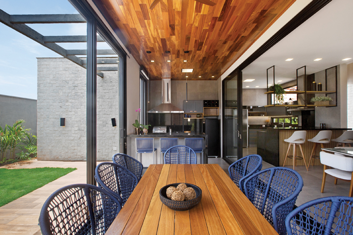 Os traços modernos definem esta residência contemporânea - Revista InterArq | Arquitetura, Decoração, Design, Paisagismo e Lifestyle