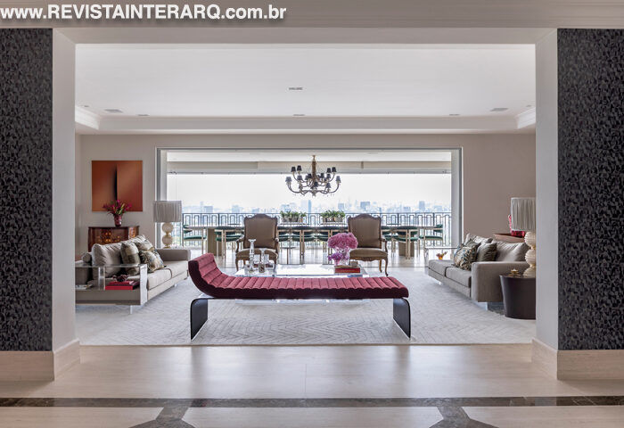 O decór deste apartamento conta com elementos clássicos e modernos - Revista InterArq | Arquitetura, Decoração, Design, Paisagismo e Lifestyle