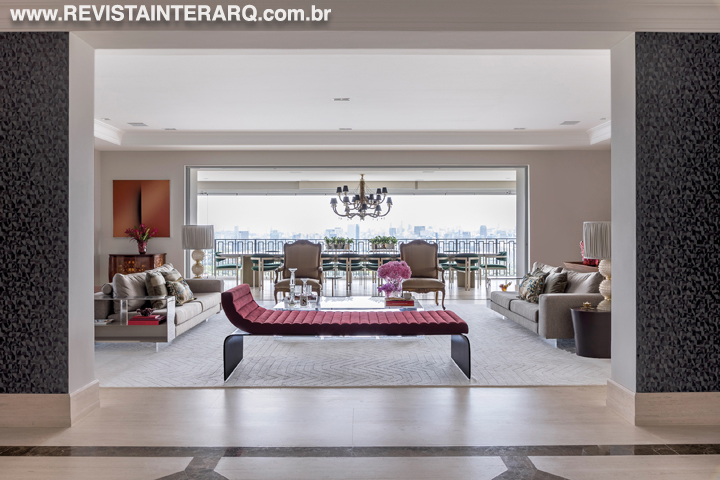 O decór deste apartamento conta com elementos clássicos e modernos - Revista InterArq | Arquitetura, Decoração, Design, Paisagismo e Lifestyle
