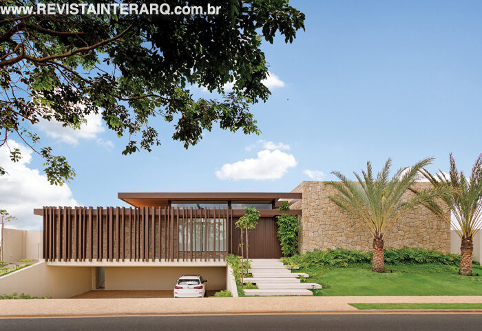 Modernidade e conforto evidenciam esta casa projetada por Bruno Brandini - Revista InterArq | Arquitetura, Decoração, Design, Paisagismo e Lifestyle