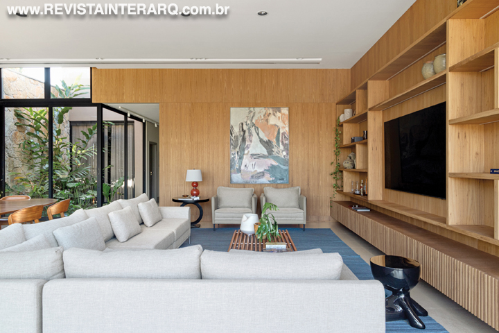 Espaços projetados para receber com conforto e sofisticação - Revista InterArq | Arquitetura, Decoração, Design, Paisagismo e Lifestyle
